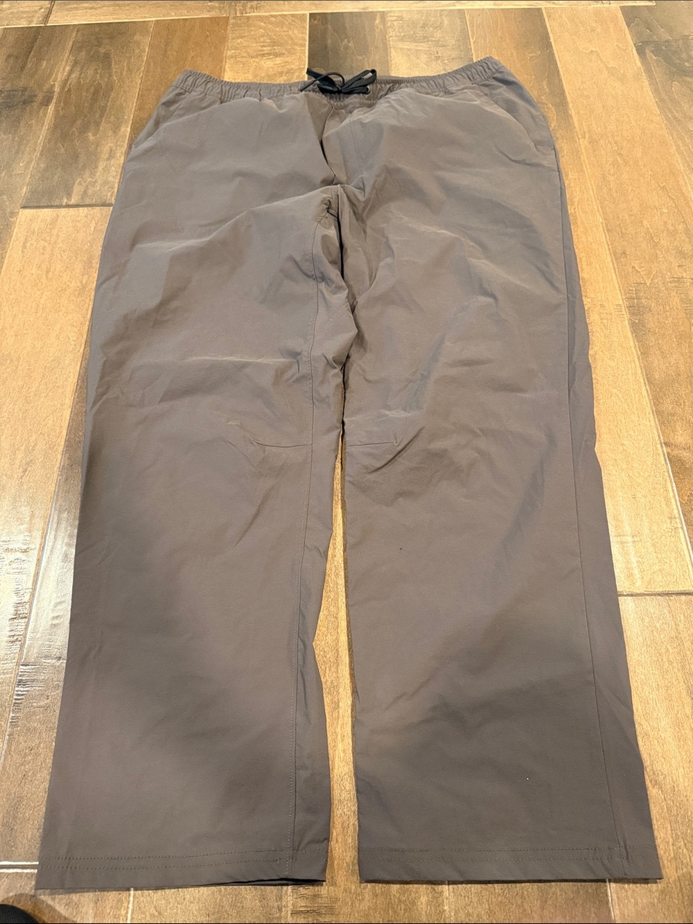 Mountain Hardwear Men's Dark Khaki Green Drawstring Joggers